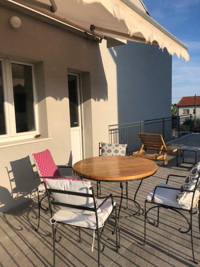 Apartment Tomas Каштела Экстерьер фото